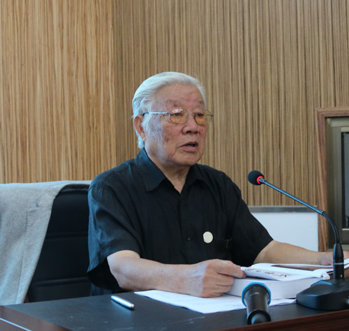 王滨：剪纸艺术应汲取民间文化的丰富营养
