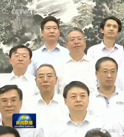 后排左一为沈壮海