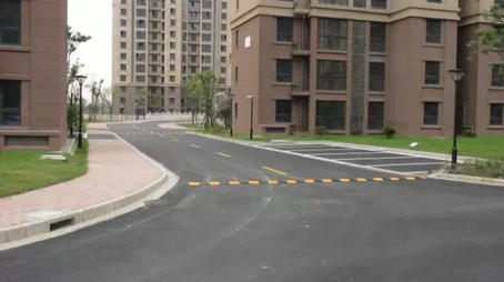 此外，对于单位大院，王卫国表示，比住宅小区的问题要简单一些，很多是国有单位，但也有一些企业单位，因此也不能一概而论。