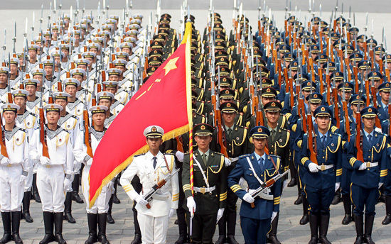 资料图：威武的中国人民解放军。